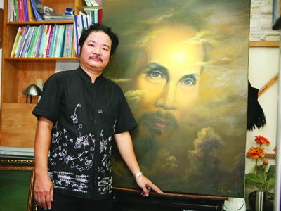 Người đam mê vẽ tranh Bác Hồ