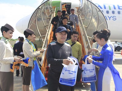 Sân bay Phù Cát đón chuyến bay quốc tế đầu tiên