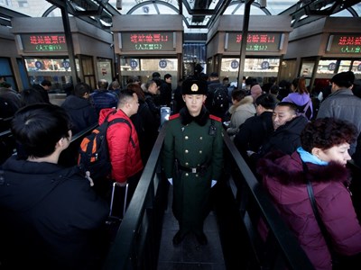 Trung Quốc giải bài toán 3 tỉ chuyến đi trong dịp Xuân vận