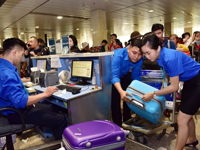 Tăng cường giám sát chặt chẽ tại các sân bay dịp Tết