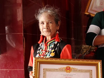 “Hạt giống đỏ” giữa núi rừng Bác Ái