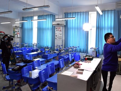 Các trường học của Trung Quốc bắt đầu chuyển sang học trực tuyến