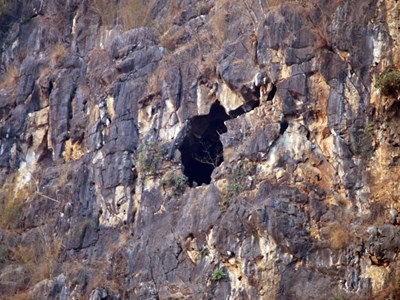 Sơn La: Giải cứu thành công 4 người mắc kẹt tại hang núi bản Hài