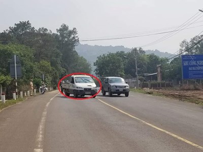 Bắt đối tượng sợ cách ly, cướp xe, tấn công CSGT rồi bỏ trốn