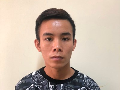 Khởi tố đối tượng lao xe máy vào cán bộ làm nhiệm vụ tại chốt phòng, chống dịch