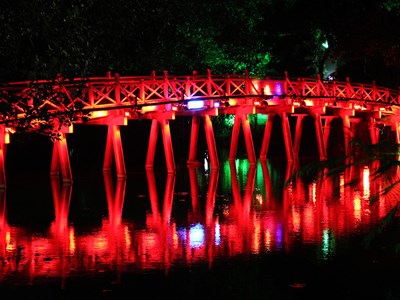 Di tích ở Hà Nội sẽ "sáng đèn"... hút khách