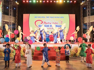 Tôn vinh nét đẹp văn hóa dưới mỗi ứng xử nếp nhà