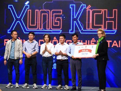 “Sáng kiến về phòng, chống thiên tai và thích ứng biến đổi khí hậu cho cư dân ven biển”