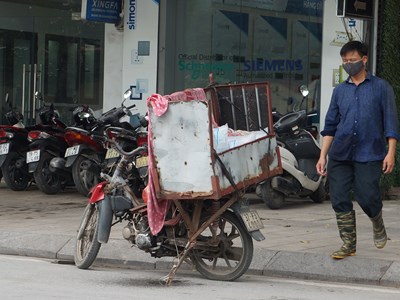 Bất an với xe máy cũ nát