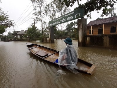 Nước lũ lại bủa vây hạ du sông Bồ