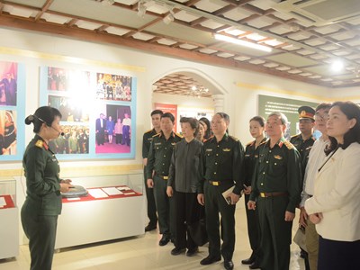 Triển lãm Đại tướng Lê Đức Anh-Cuộc đời và sự nghiệp: Trọn vẹn nghĩa tình