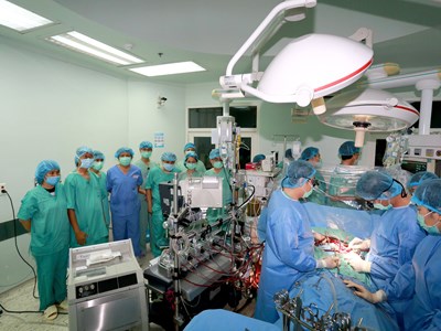 Quả tim hiến tặng từ Vũng Tàu đã được ghép thành công tại Huế