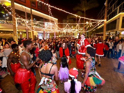 Đà Nẵng: Chương trình nghệ thuật Chào năm mới 2021 - Amazing night