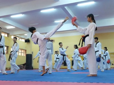 Tết ấm áp tại những “lò luyện vàng”