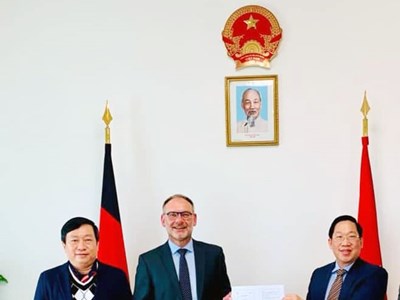 Tham tán Thương mại Việt Nam tại Đức kết nối doanh nghiệp 2 nước