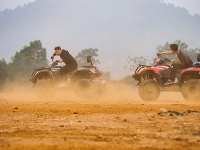 Đua xe "quái thú" ATV-trải nghiệm lạ tại Làng Văn hóa – Du lịch các dân tộc Việt Nam