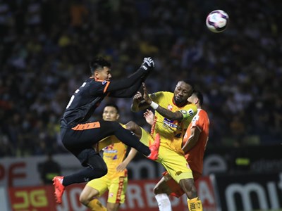 Mất điểm bởi  bạo lực