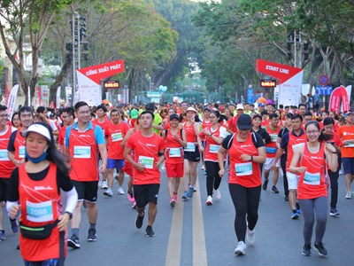 Hơn 13.000 người tham dự Giải Marathon quốc tế TP.HCM 2021