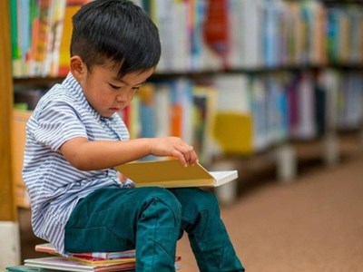 Tủ sách gia đình: Món quà vô giá  dành cho trẻ