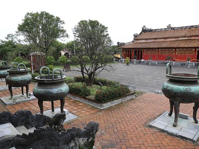 Hoàn thành hồ sơ di sản tư liệu thế giới cho bảo vật quốc gia Cửu đỉnh