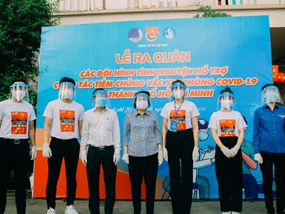 TP.HCM: Ra quân đội hình tình nguyện hỗ trợ tiêm chủng vắcxin Covid-19