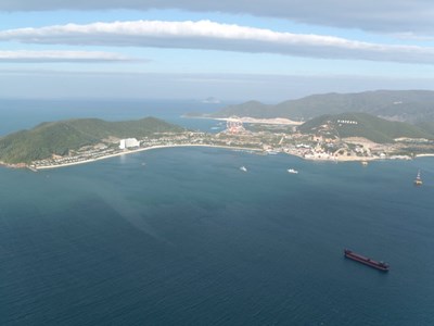 Chốn du xuân cầu an trên đảo xanh