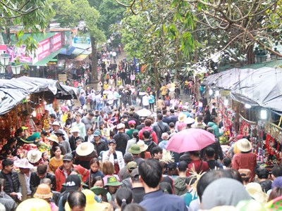 Bộ VHTTDL liên tiếp ban hành các văn bản chỉ đạo tổ chức lễ hội đầu năm