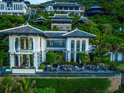 Có gì bên trong nhà hàng Việt Nam lọt “Top nhà hàng nổi tiếng thế giới”