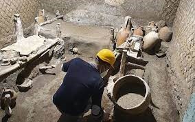 Khai quật "phòng nô lệ" trong một biệt thự thời kỳ La Mã