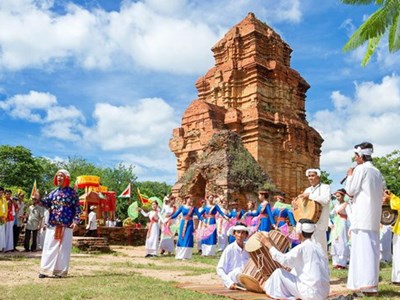 Chiến lược phát triển văn hóa đến năm 2030:  Để văn hóa thực sự trở thành sức mạnh nội sinh