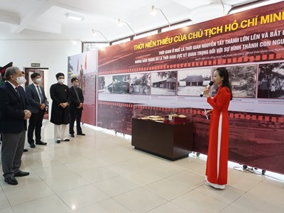 Về nơi lưu dấu tuổi thơ Người