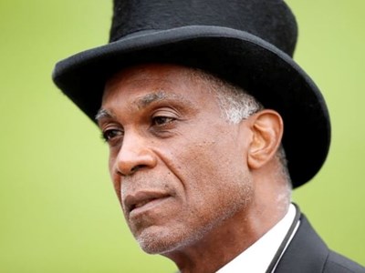 Why We Kneel, How We Rise giành giải Sách Thể thao của năm