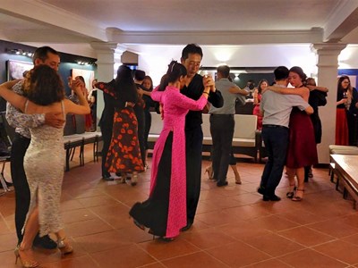 Vũ điệu Tango sôi động ở Việt Nam