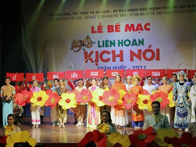 Bế mạc Liên hoan Kịch nói: 40 diễn viên nhận Huy chương Vàng