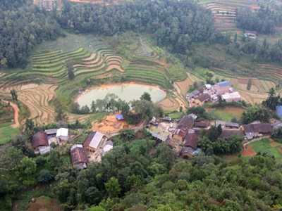 Bình yên Lô Lô Chải