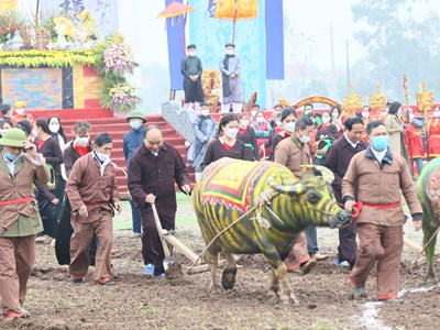 Chủ tịch nước Nguyễn Xuân Phúc dự Lễ hội Tịch điền