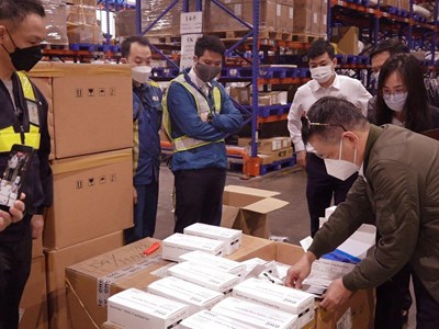 Loạn kit test nhanh Covid-19 trên mạng