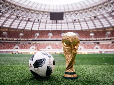 Mang trái bóng World Cup 2018 lên trạm vũ trụ