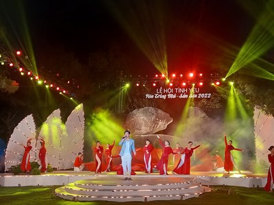 Khai mạc Lễ hội Tình yêu Hòn Trống Mái - Sầm Sơn 2022
