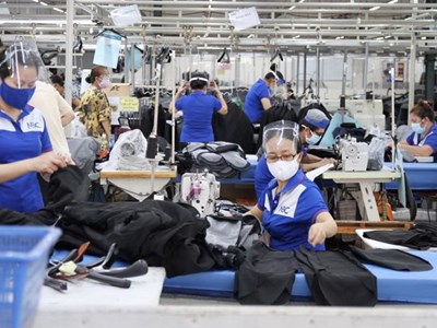 Tăng lương tối thiểu cho người lao động là cấp bách