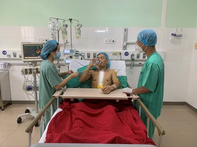 Bệnh viện Trung ương Huế thực hiện ca ghép tim xuyên Việt lập kỷ lục nhanh nhất