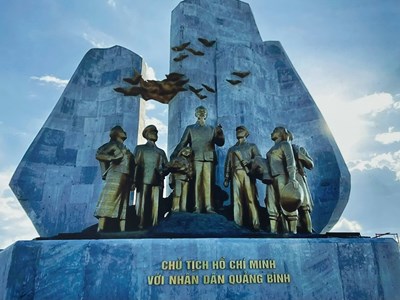 Dấu ấn Người trên khắp năm châu