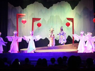 Tín hiệu tích cực từ​​​​​​​ nghệ thuật Hát Bội : Hành trình “chinh phục” đầy tươi mới