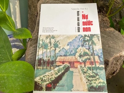 Nợ nước non được viết từ tình yêu thiêng liêng dành cho Bác