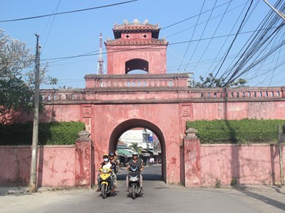 Sẽ tiến hành trùng tu thành cổ Diên Khánh