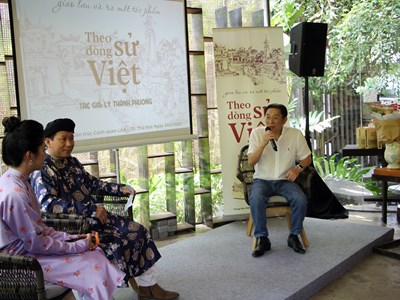 Ra mắt biên khảo "Theo dòng Sử Việt"
