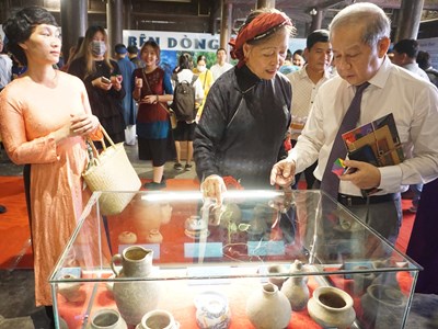 Trưng bày chuyên đề "Câu chuyện từ những dòng sông"
