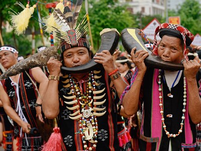 Lễ hội đường phố: Từ “Tây” đến... ta