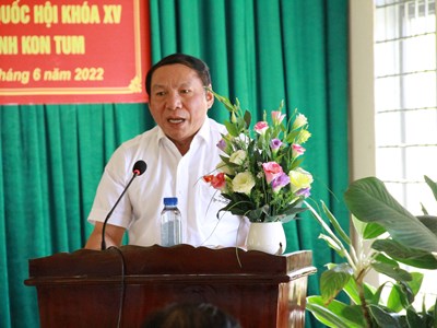 Bộ trưởng Nguyễn Văn Hùng tiếp xúc cử tri tỉnh Kon Tum