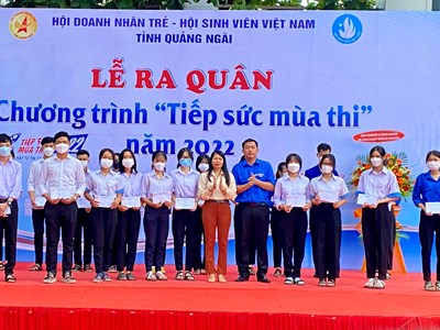 Quảng Ngãi: Ra quân "tiếp sức mùa thi” năm 2022